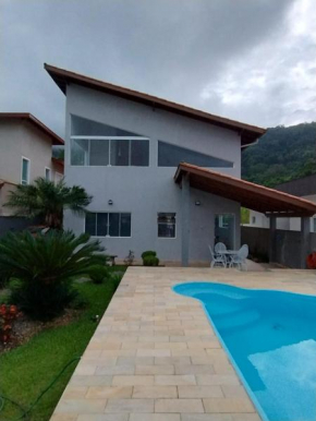 Linda Casa no Litoral Norte